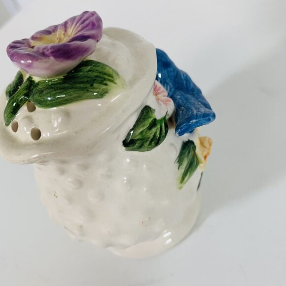 Bluebird Pansies Salt Pepper Shakers VTG Hobnail 3D Ceramic Cottage Tableware - Picture 10 of 13